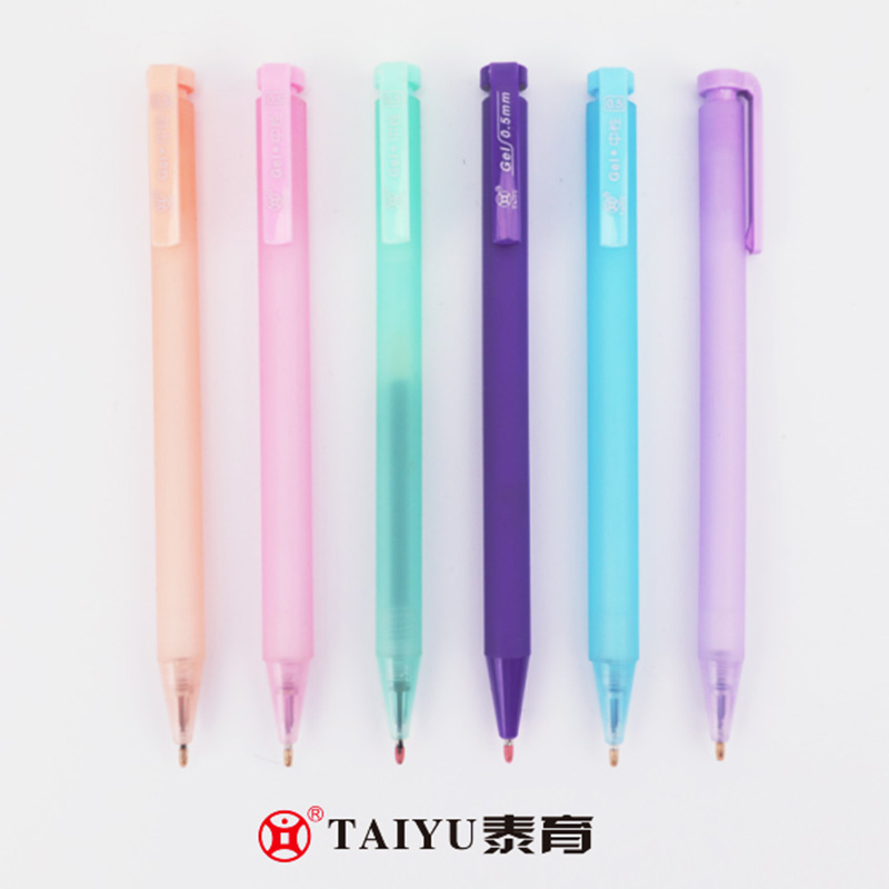 นักเรียนใช้ปากกาเจล Designgel แบบด้านใสแบบใหม่ยอดนิยม 3147A
